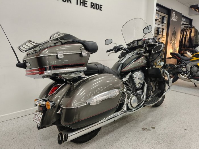 2011 Kawasaki VULCAN 1700 VOYAGER (ABS) Black