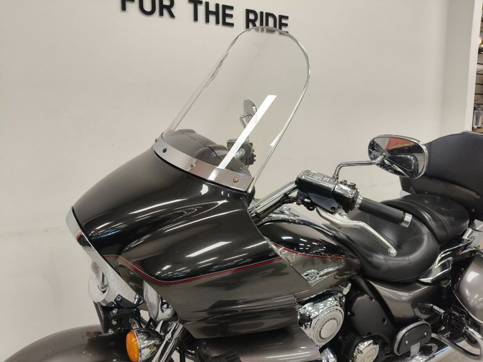 2011 Kawasaki VULCAN 1700 VOYAGER (ABS) Black