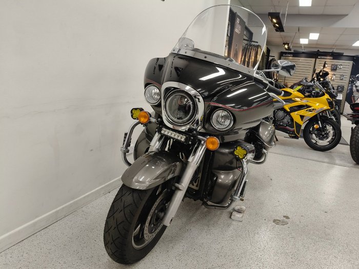 2011 Kawasaki VULCAN 1700 VOYAGER (ABS) Black