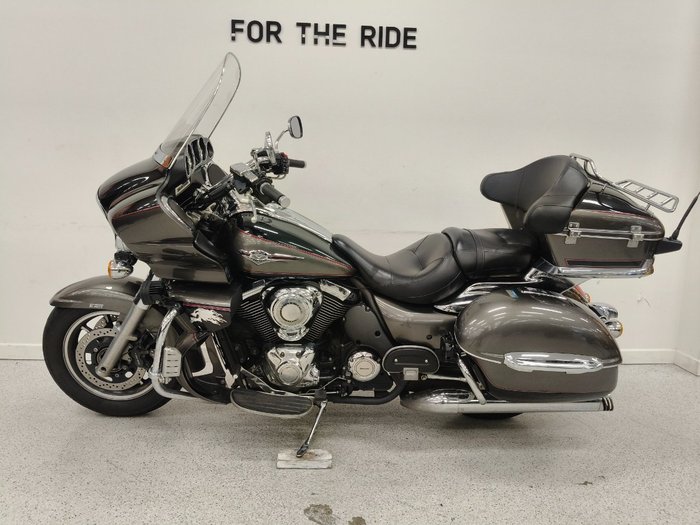 2011 Kawasaki VULCAN 1700 VOYAGER (ABS) Black