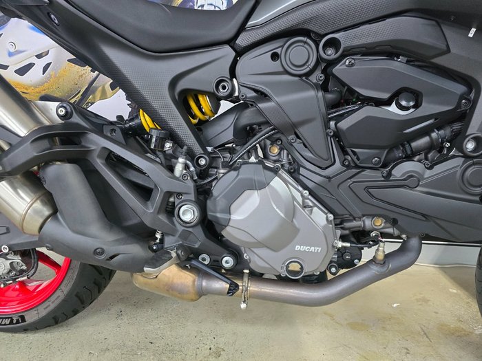 2022 DUCATI MONSTER Grey