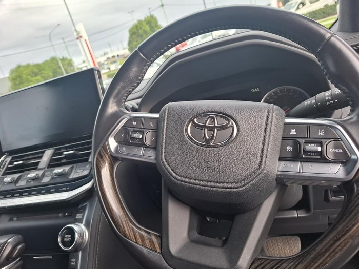 2022 Toyota Landcruiser VX