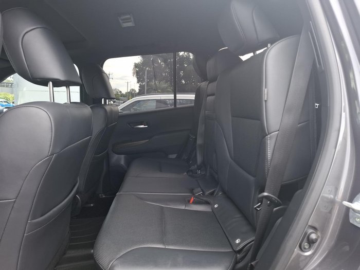 2022 Toyota Landcruiser VX