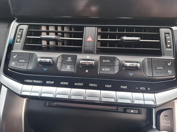 2022 Toyota Landcruiser VX