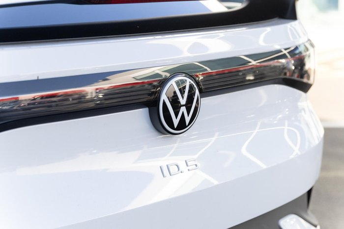 2025 Volkswagen ID.5 Pro