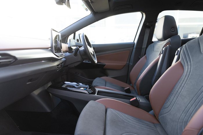 2025 Volkswagen ID.5 Pro