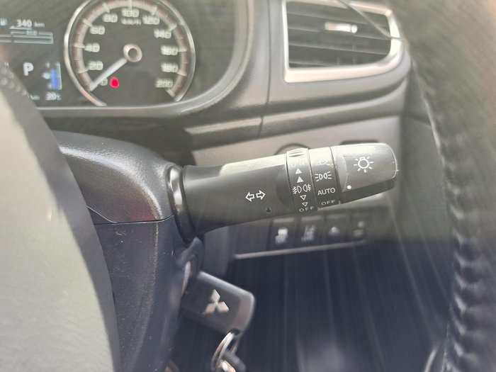 2022 Mitsubishi Triton GLX
