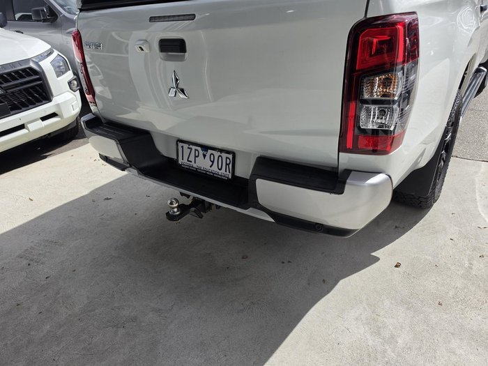 2022 Mitsubishi Triton GLX-R