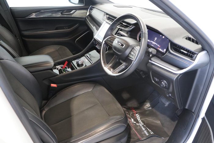 2022 Jeep Grand Cherokee L Night Eagle