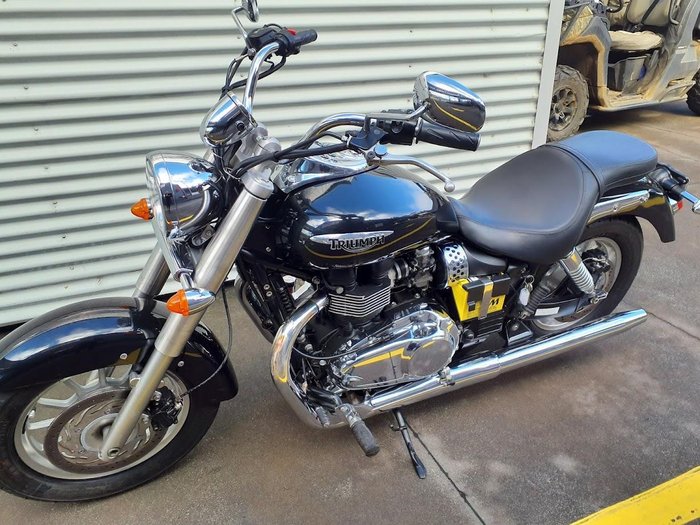 2012 Triumph America America Black