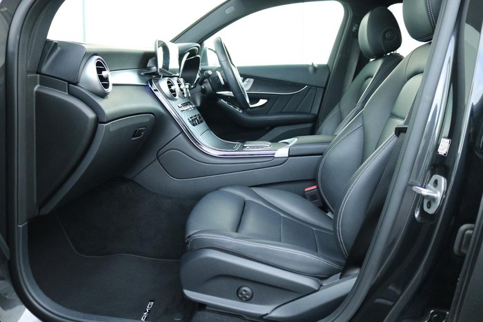 2022 Mercedes-Benz GLC-Class GLC300