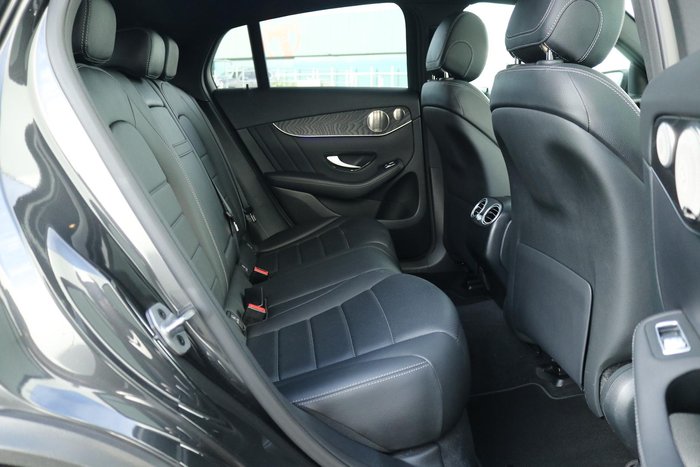 2022 Mercedes-Benz GLC-Class GLC300