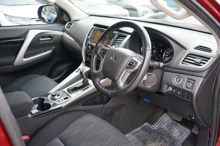 2017 Mitsubishi Pajero Sport GLX