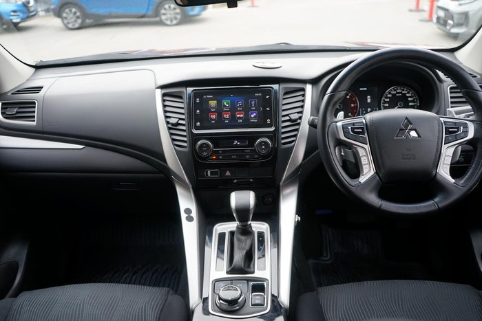 2017 Mitsubishi Pajero Sport GLX