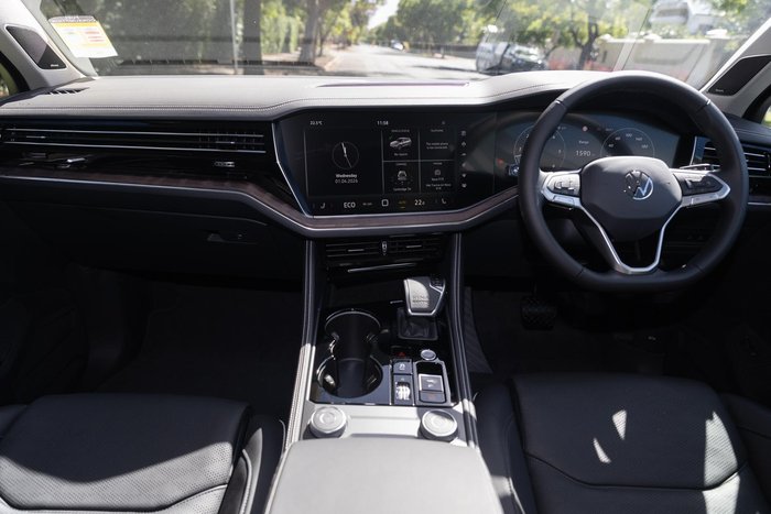 2025 Volkswagen Touareg 210TDI Elegance