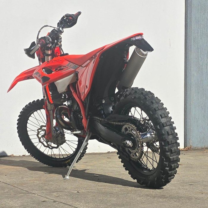2026 Beta RR 300 X-PRO (2T) RR Red