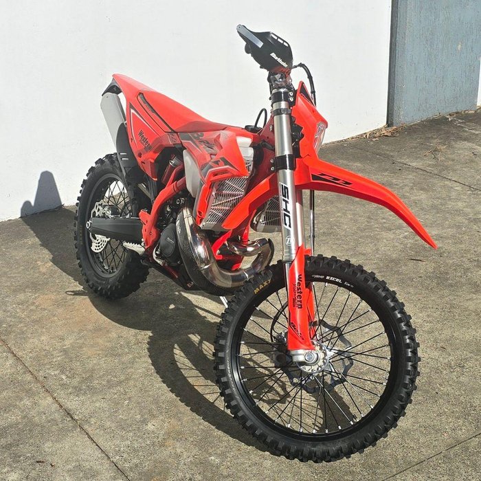 2026 Beta RR 300 X-PRO (2T) RR Red