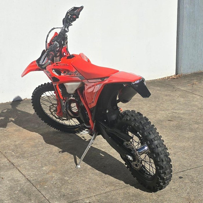 2026 Beta RR 300 X-PRO (2T) RR Red