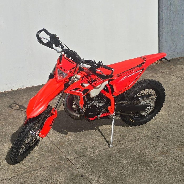 2026 Beta RR 300 X-PRO (2T) RR Red