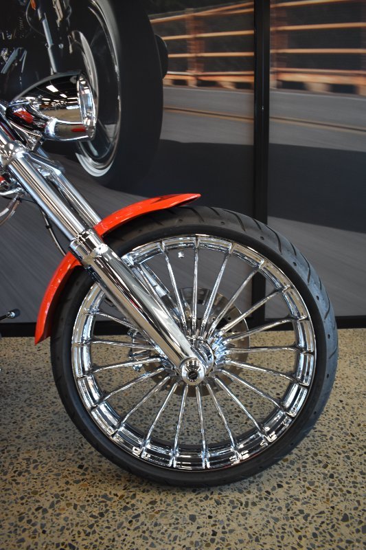 2017 HARLEY-DAVIDSON FXSB SOFTAIL BREAKOUT