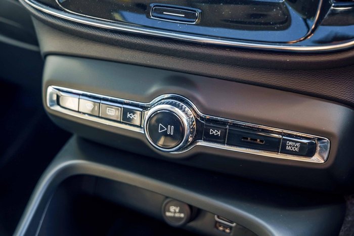 2019 Volvo XC40 T4 Momentum