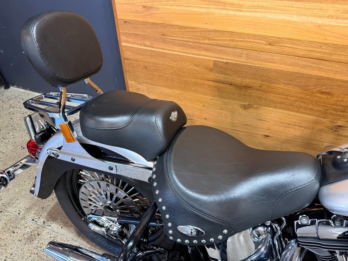 2003 HARLEY-DAVIDSON FLSTC HERITAGE SOFTAIL CLASSIC