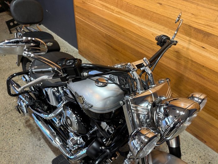 2003 HARLEY-DAVIDSON FLSTC HERITAGE SOFTAIL CLASSIC