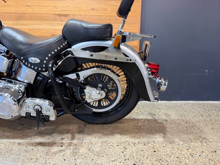 2003 HARLEY-DAVIDSON FLSTC HERITAGE SOFTAIL CLASSIC