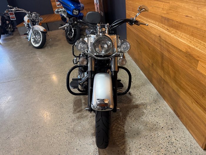 2003 HARLEY-DAVIDSON FLSTC HERITAGE SOFTAIL CLASSIC