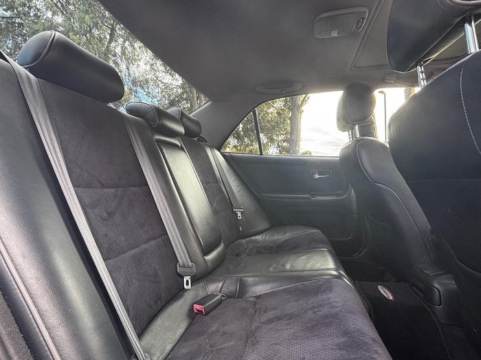 2001 Lexus IS 200 Sports Luxury GXE10R MY02 White Pearl