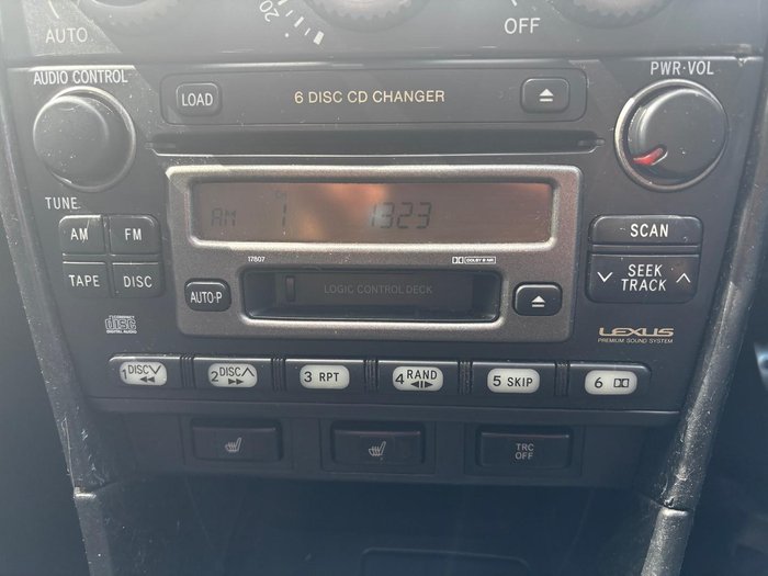 2001 Lexus IS 200 Sports Luxury GXE10R MY02 White Pearl