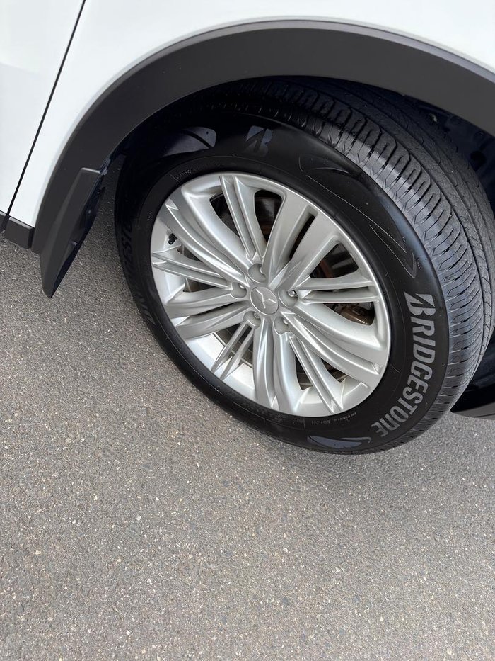 2023 Mitsubishi Outlander LS