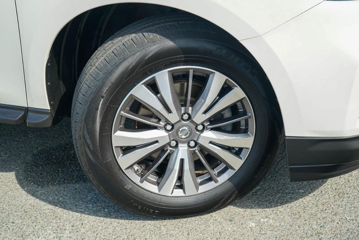 2017 Nissan Pathfinder ST