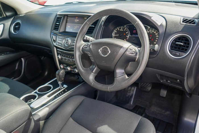 2017 Nissan Pathfinder ST
