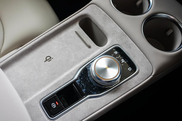 2025 MG MGS5 EV Essence 49