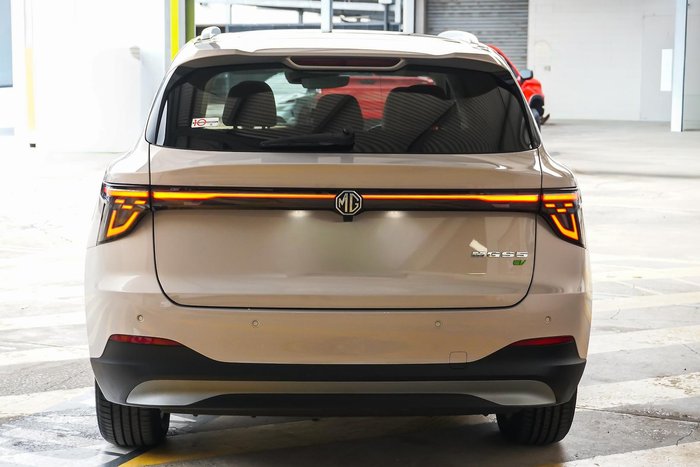 2025 MG MGS5 EV Essence 49