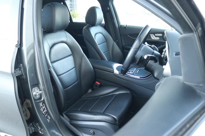 2020 Mercedes-Benz GLC-Class GLC300