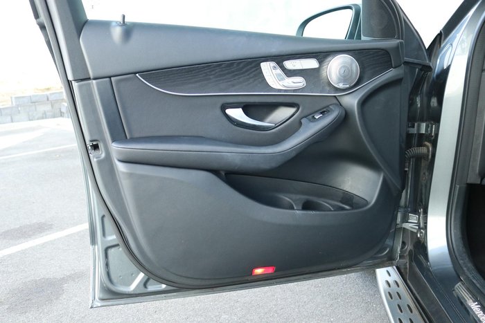 2020 Mercedes-Benz GLC-Class GLC300