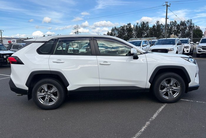 2022 Toyota RAV4 GX