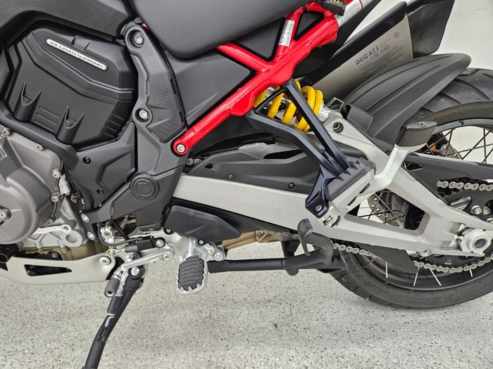 2024 DUCATI MULTISTRADA V4 RALLY Red