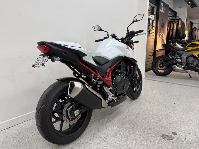 2023 Honda CB750 (HORNET) White