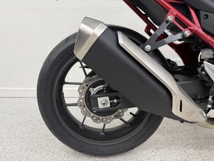 2023 Honda CB750 (HORNET) White