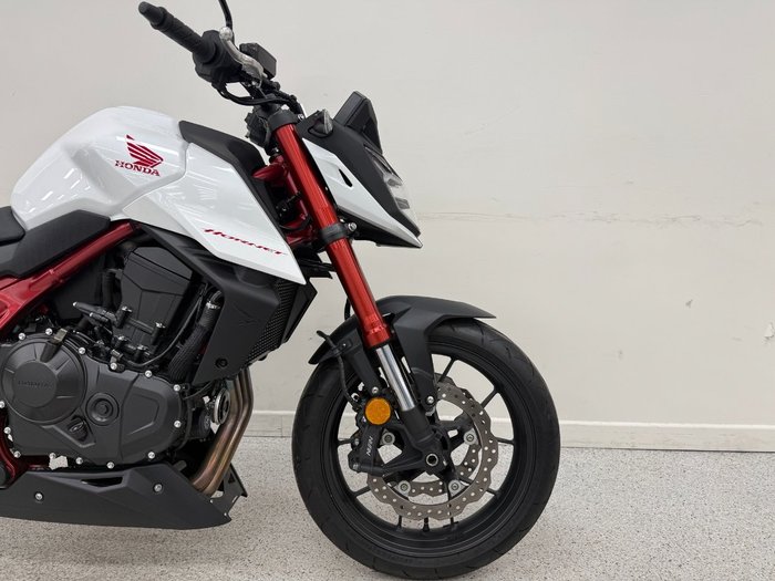 2023 Honda CB750 (HORNET) White