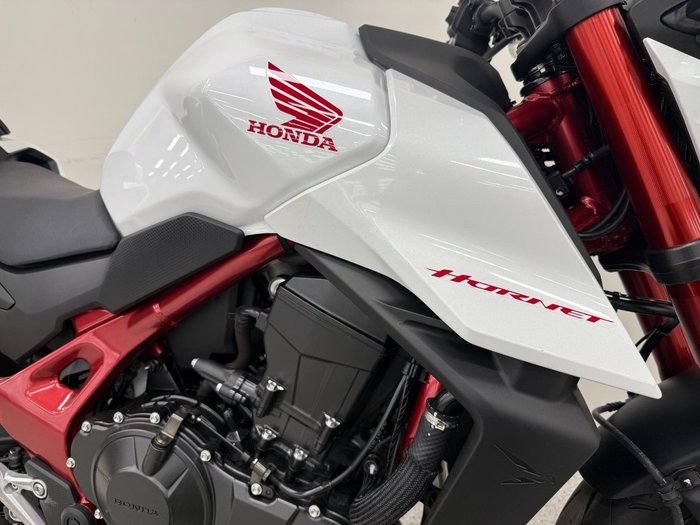 2023 Honda CB750 (HORNET) White
