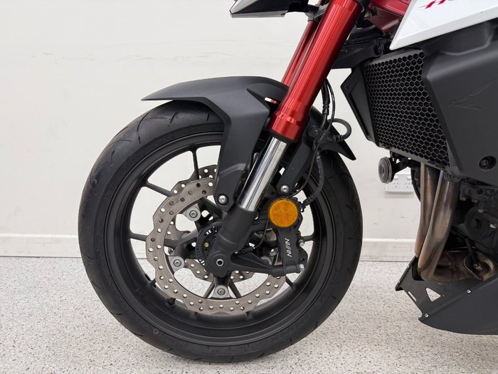 2023 Honda CB750 (HORNET) White