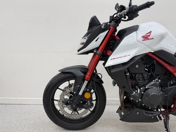 2023 Honda CB750 (HORNET) White