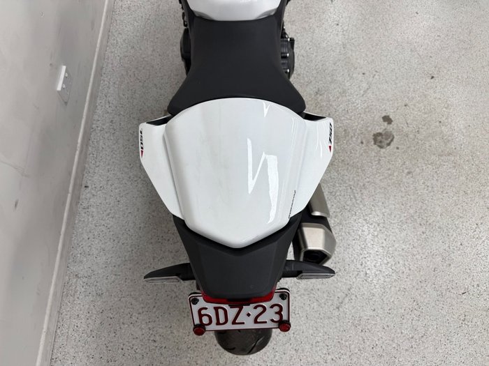 2023 Honda CB750 (HORNET) White