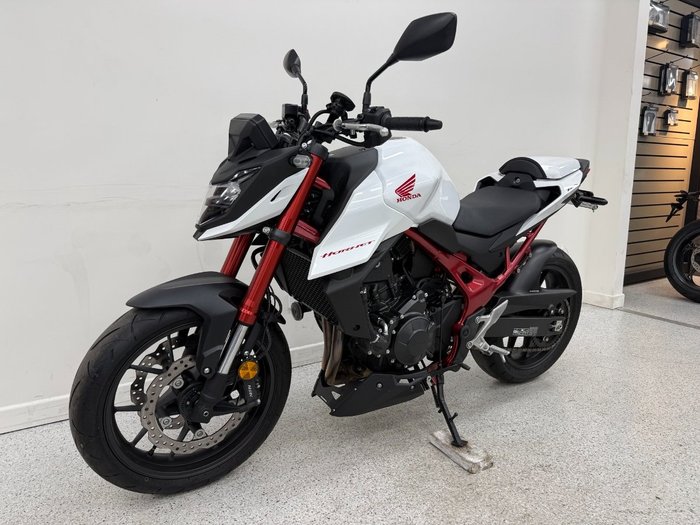 2023 Honda CB750 (HORNET) White