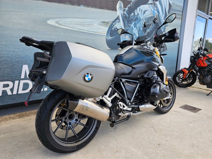 2019 BMW Motorrad R 1250 R Green