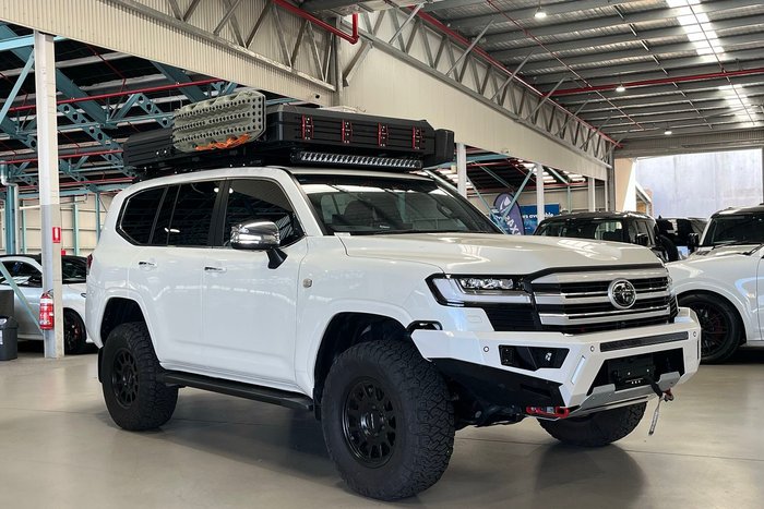 2023 Toyota Landcruiser